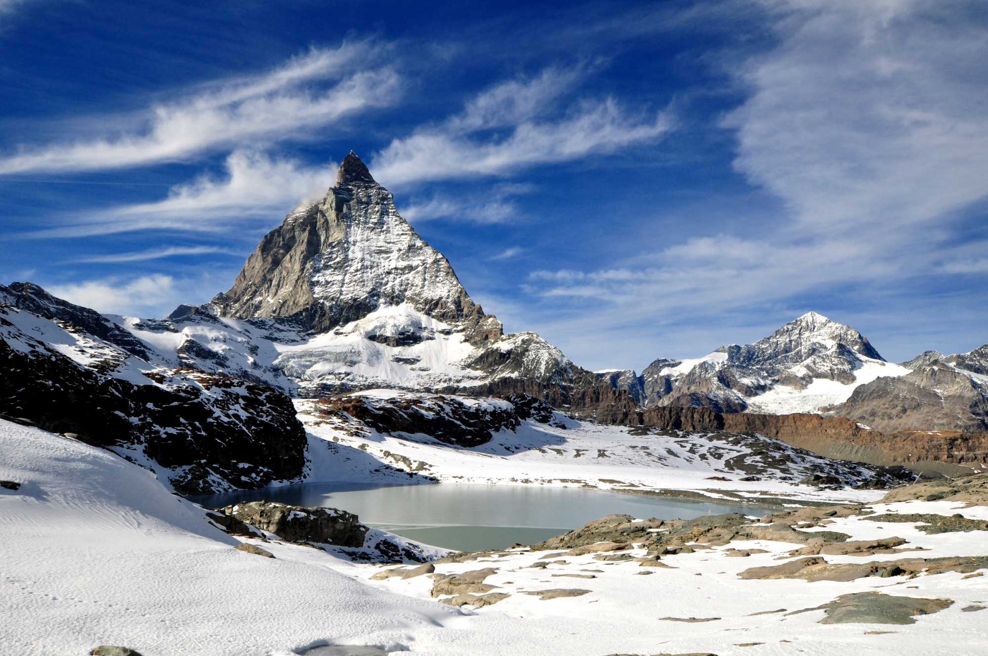 Schweizer Landschaft — Verwurzelung in der Region